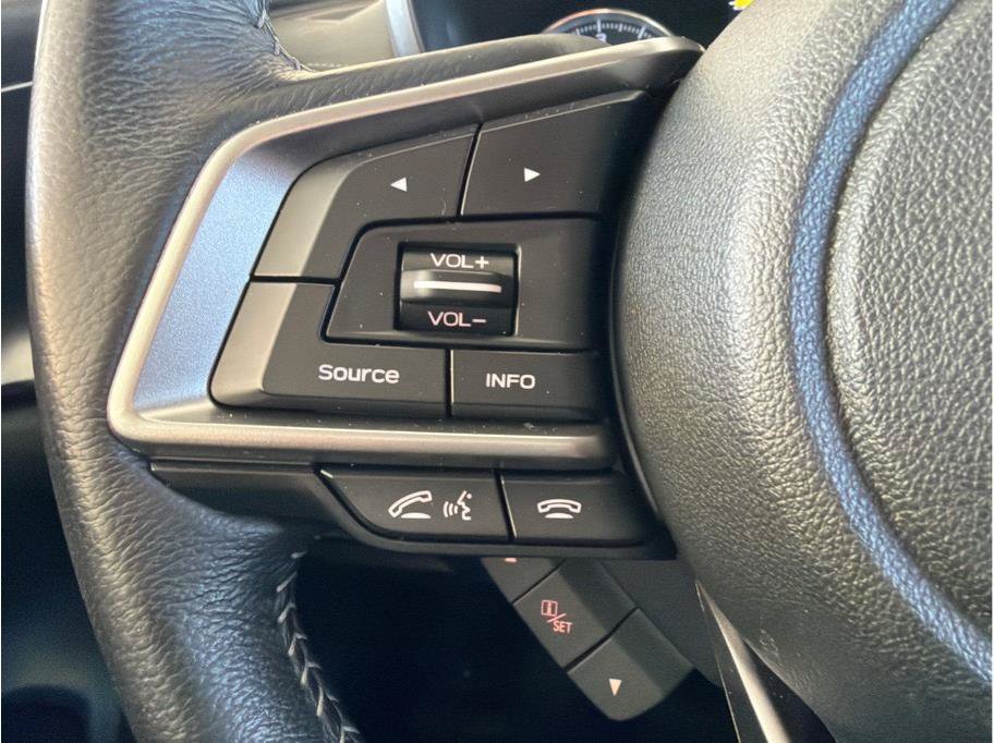 Used 2019 Subaru Impreza 2.0i Limited w/ Popular Package #2 AWD/4WD image 17