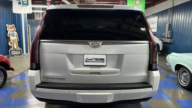 Used 2019 Cadillac Escalade Premium Luxury image 94