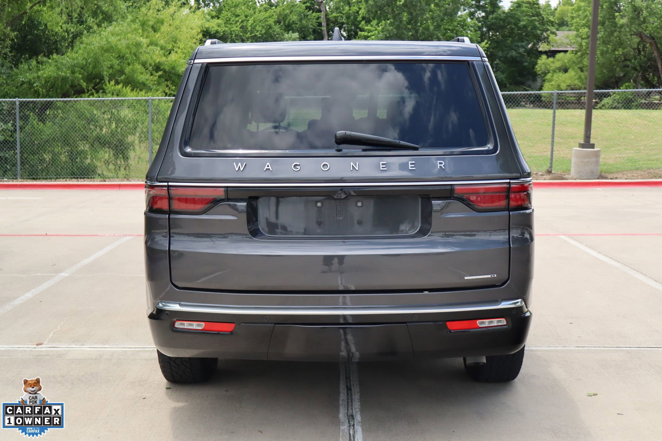 Used 2022 Jeep Wagoneer Series I RWD image 4