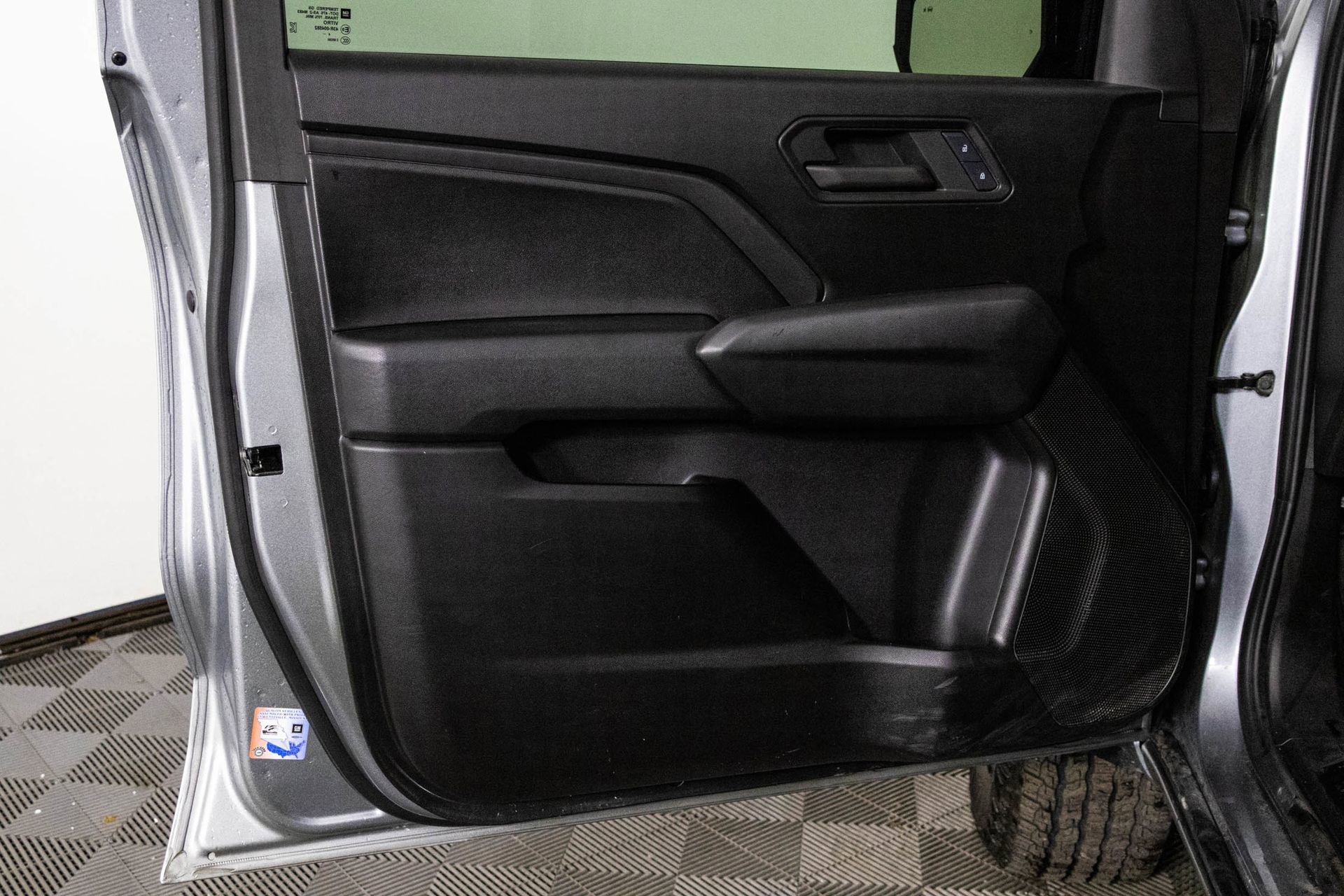 Used 2024 Chevrolet Colorado Trail Boss w/ Technology Package image 33