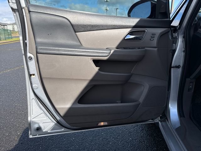 Used 2014 Honda Odyssey Touring Elite image 21