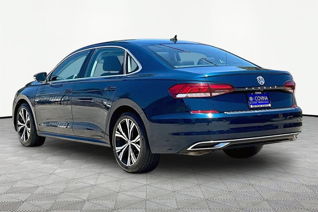 Used 2021 Volkswagen Passat 2.0T SE FWD image 4