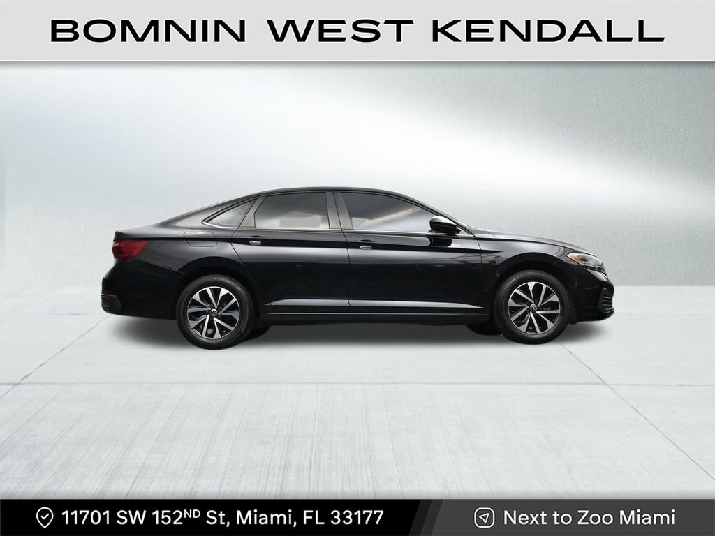 Used 2023 Volkswagen Jetta S image 25