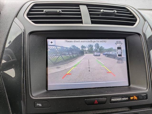 Used 2018 Ford Explorer XLT w/ Equipment Group 202A AWD/4WD image 14