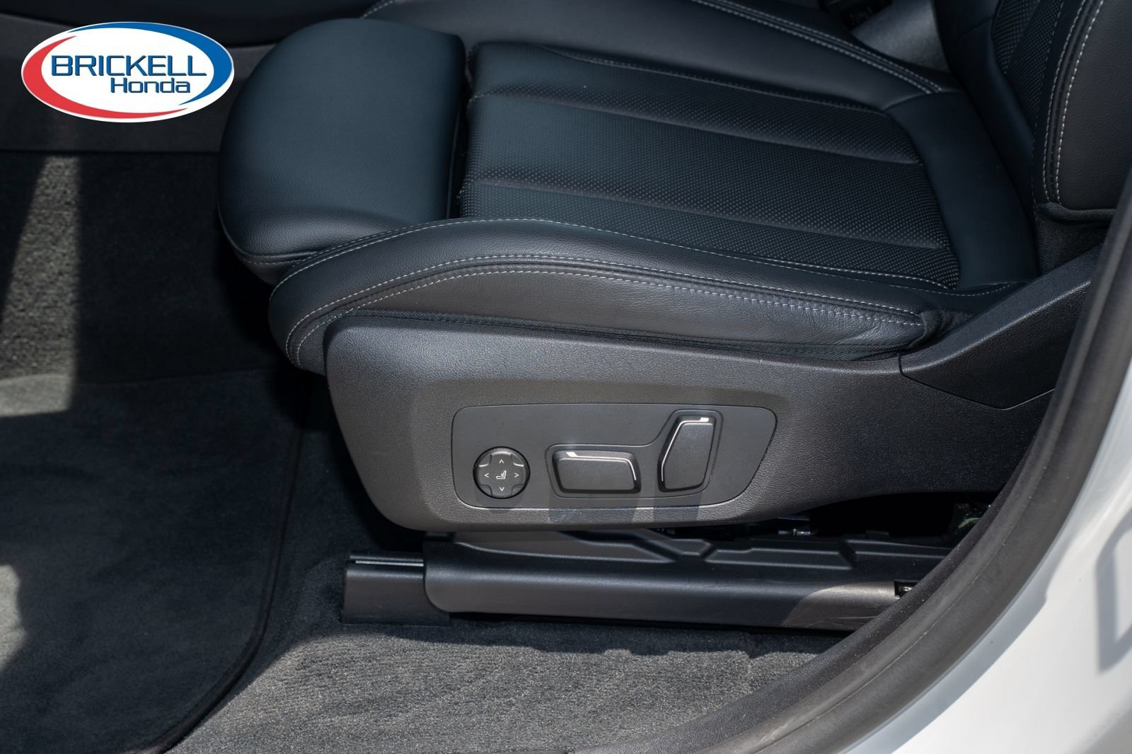 Used 2025 BMW X4 xDrive30i AWD/4WD image 29