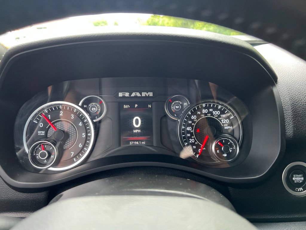 Used 2024 RAM 2500 Big Horn w/ Night Edition AWD/4WD image 27