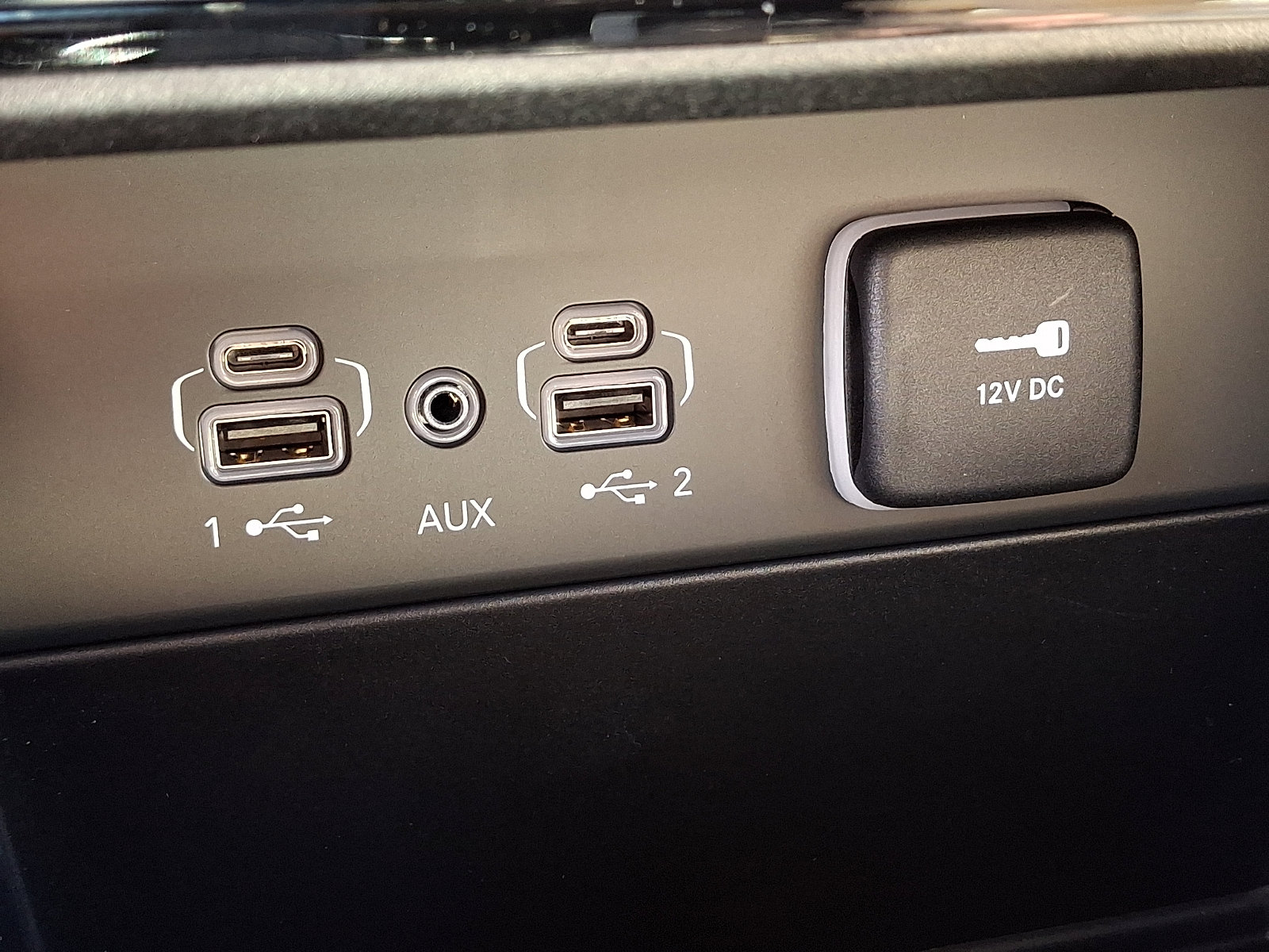 New 2026 Jeep Grand Cherokee Limited w/ Trailer Tow Package image 16