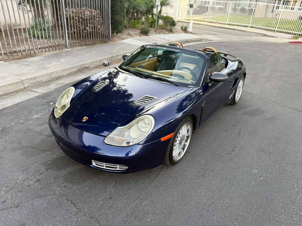 Used 2001 Porsche Boxster image 2