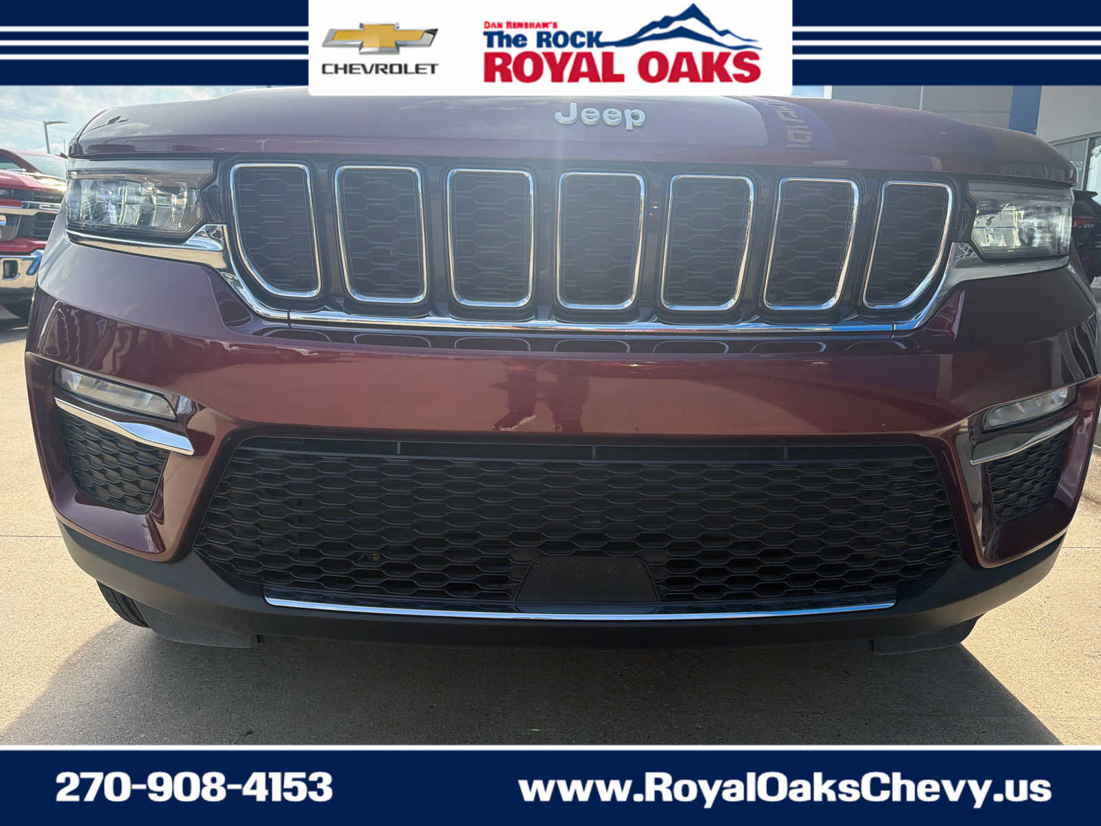 Used 2024 Jeep Grand Cherokee Limited AWD/4WD image 10