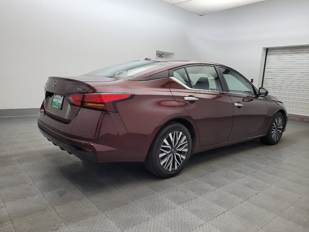 Used 2023 Nissan Altima 2.5 SV image 9