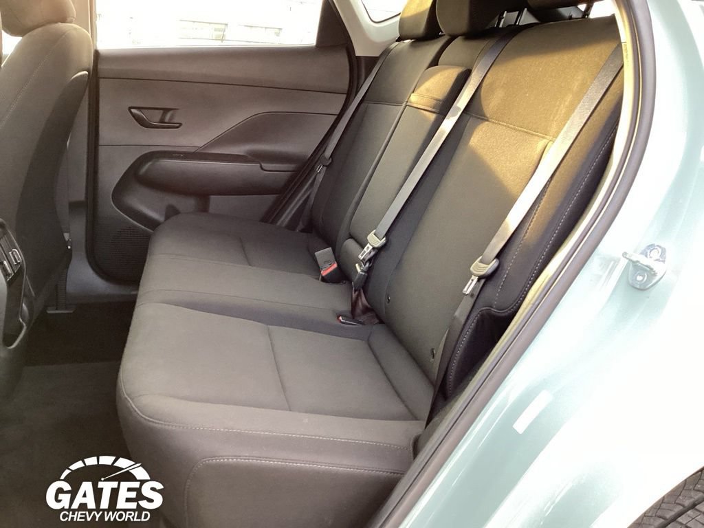 Used 2025 Hyundai Kona SEL FWD image 14