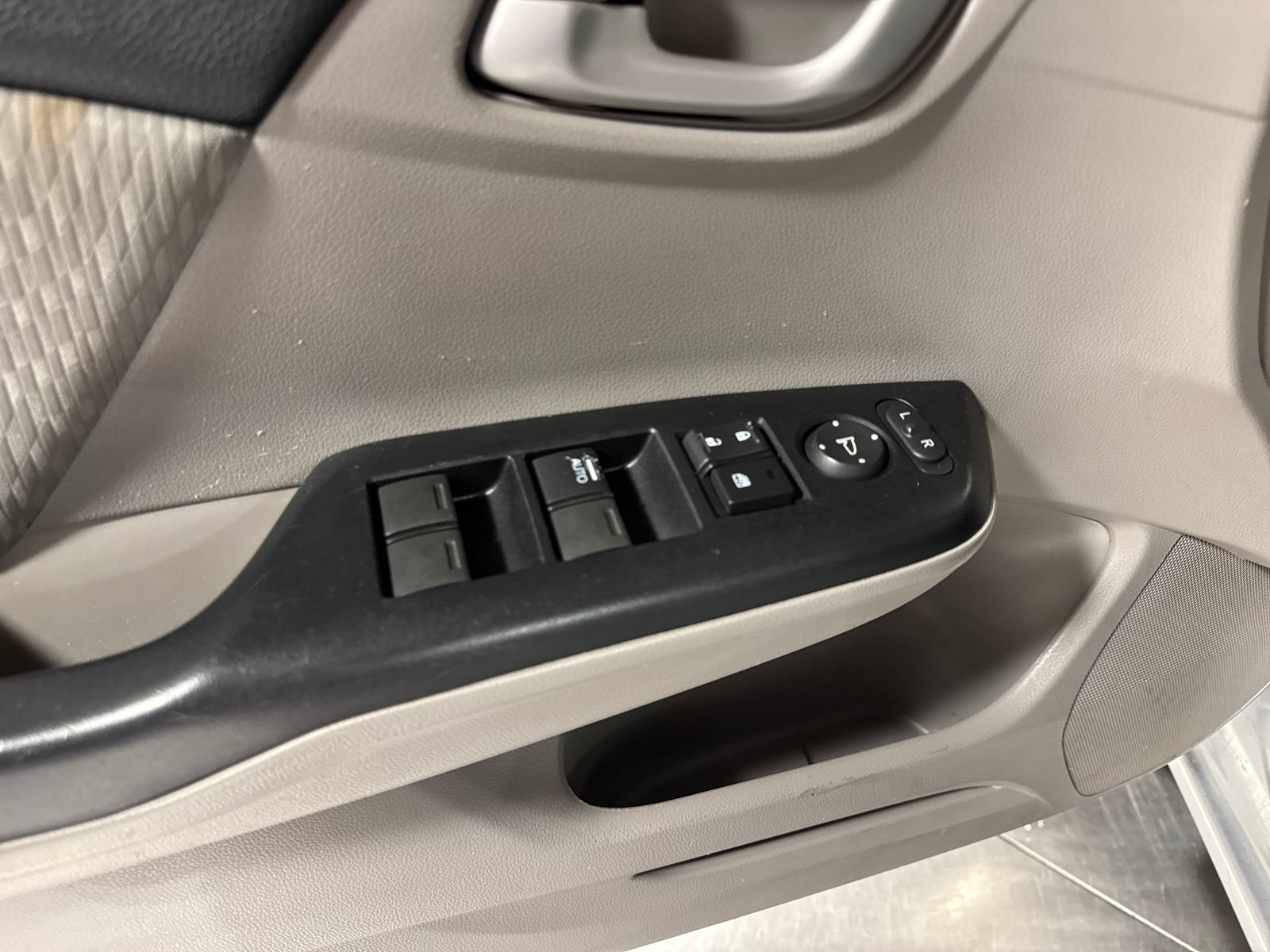 Used 2014 Honda Civic LX image 12