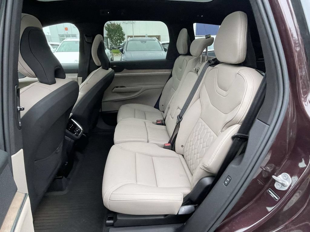 Used 2025 Volvo EX90 Plus AWD/4WD image 3