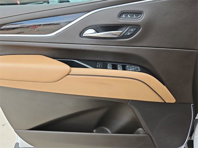 Used 2023 Cadillac Escalade ESV Premium Luxury image 21