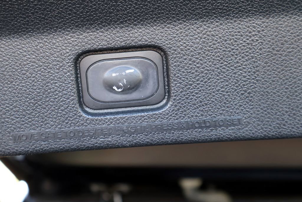 Certified 2017 Ford Explorer Limited AWD/4WD image 25