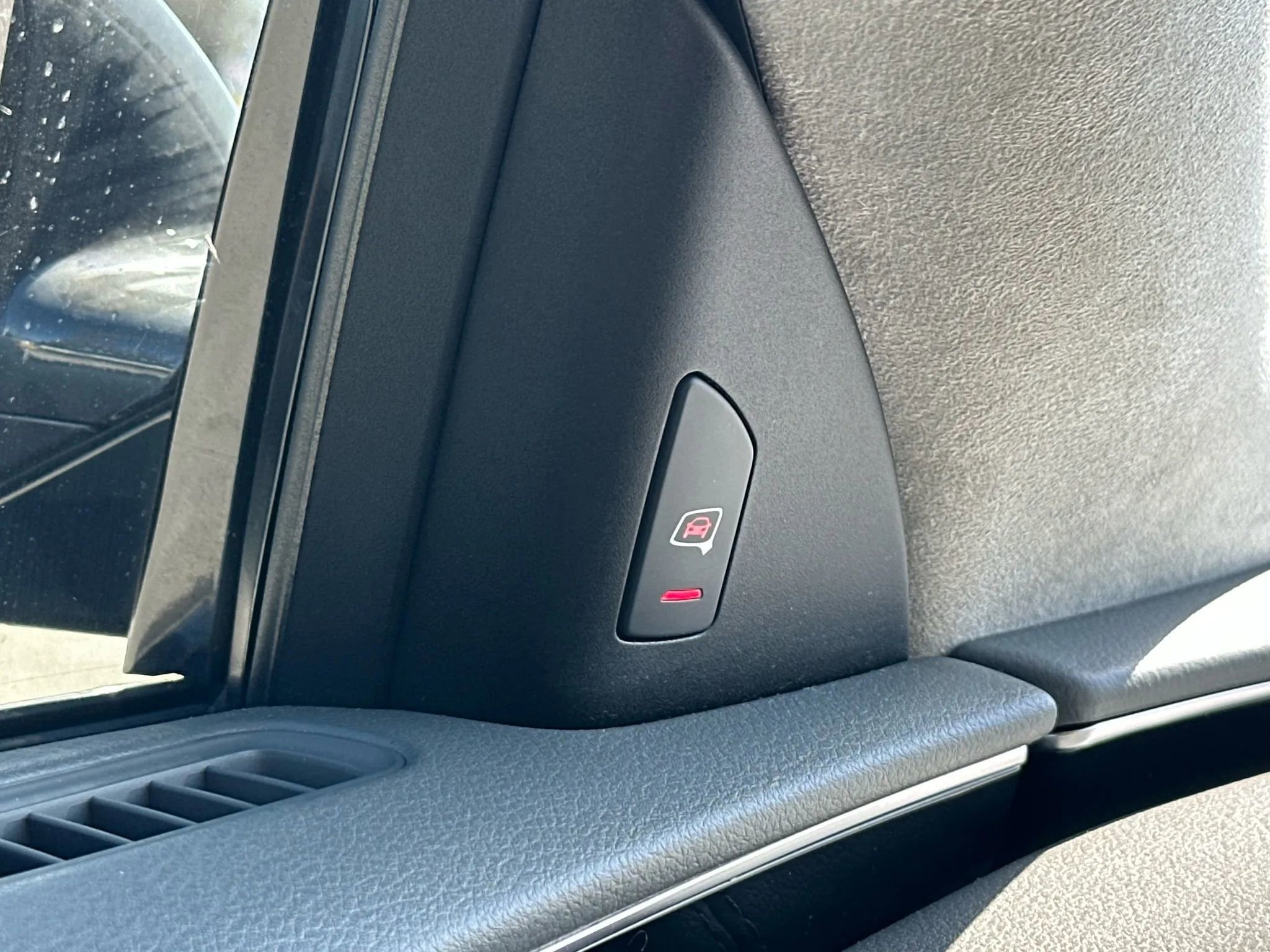 Used 2014 Audi A8 L 4.0T image 49