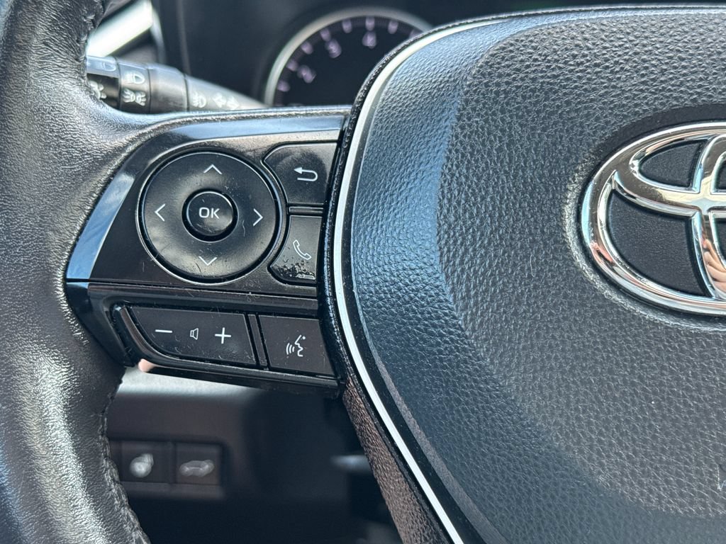 Used 2020 Toyota RAV4 XLE w/ Convenience Package AWD/4WD image 18
