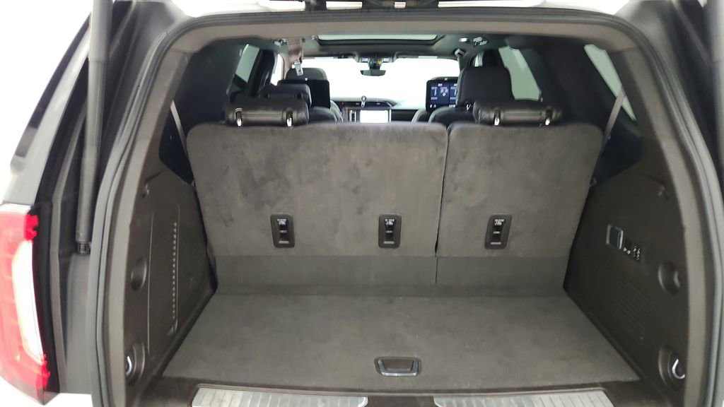 Used 2021 GMC Yukon Denali w/ Denali Ultimate Package image 34
