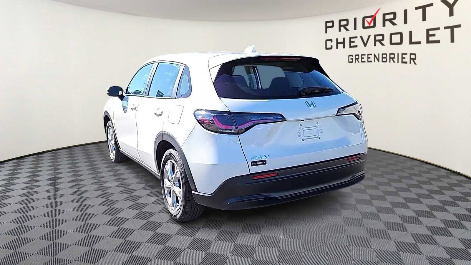 Used 2025 Honda HR-V LX image 7