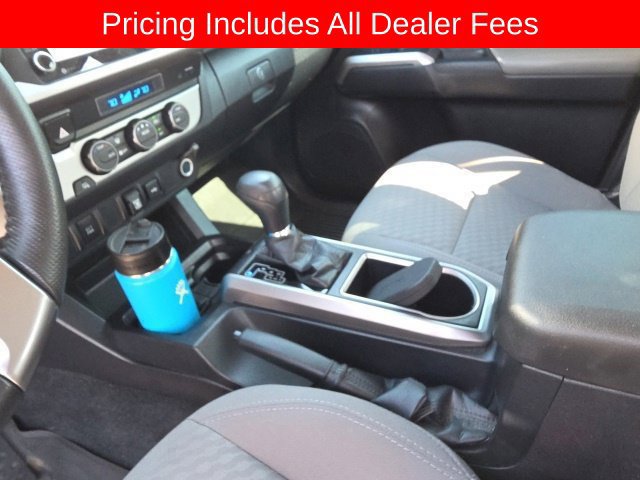 Used 2021 Toyota Tacoma SR5 RWD image 4