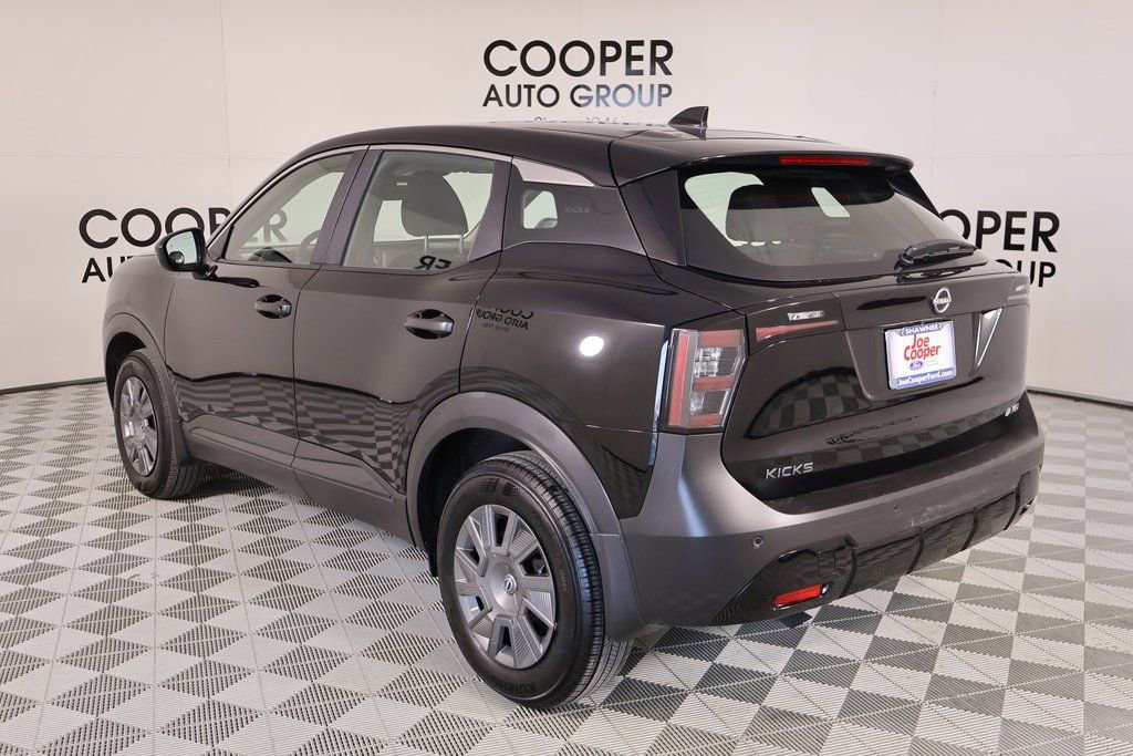 Used 2025 Nissan Kicks S image 21