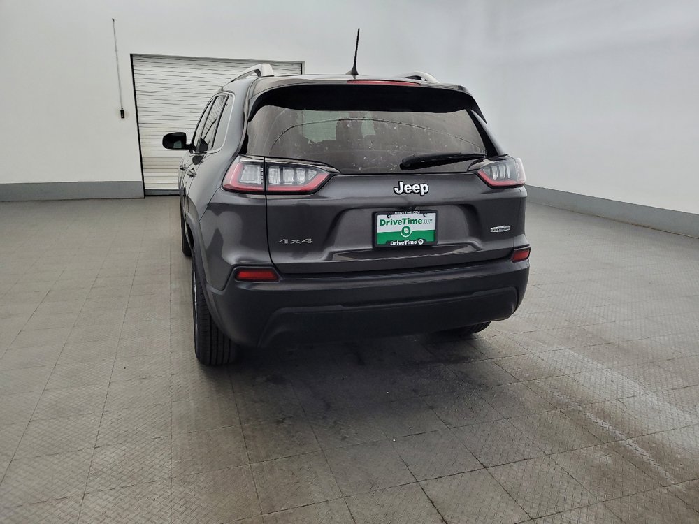 Used 2019 Jeep Cherokee Latitude Plus AWD/4WD image 6