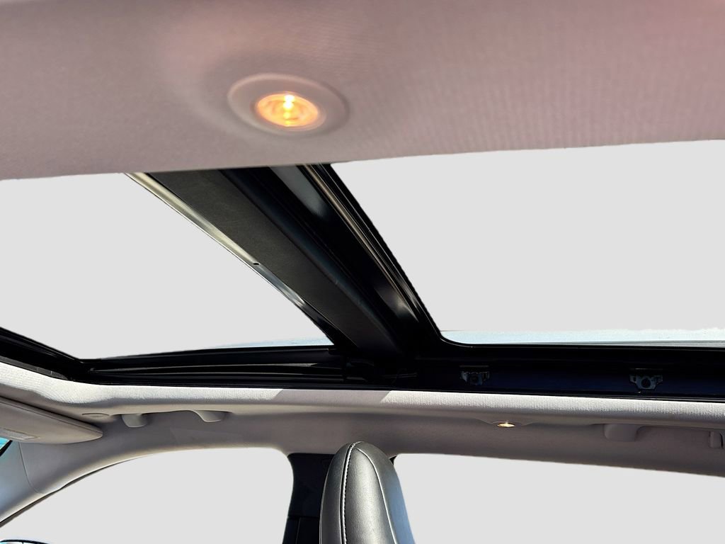 Used 2021 Jeep Cherokee Latitude Plus w/ Sun & Sound Group image 20