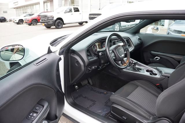 Certified 2016 Dodge Challenger R/T w/ Cold Weather Group image 14