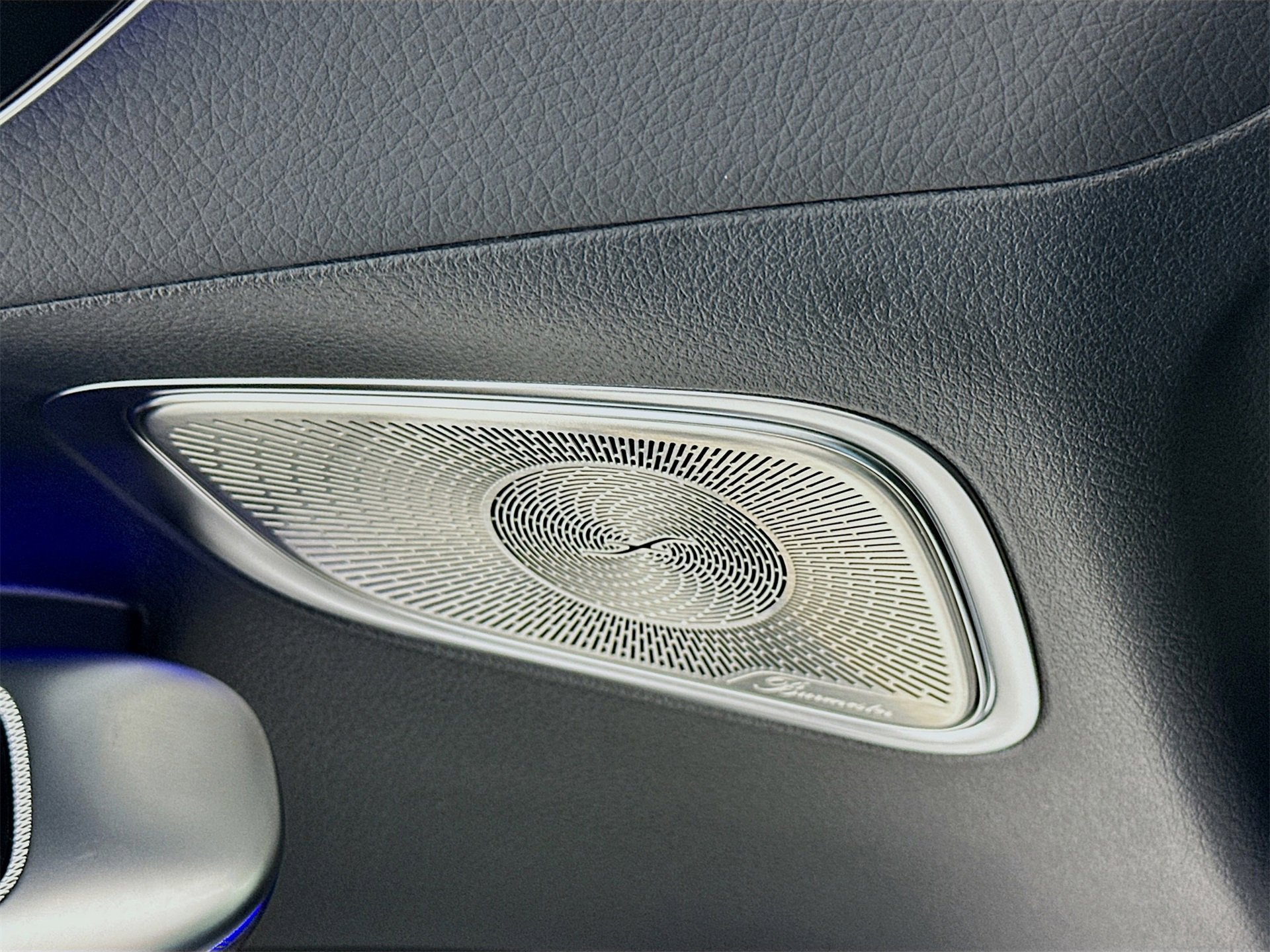 Used 2025 Mercedes-Benz GLC 300 4MATIC image 20