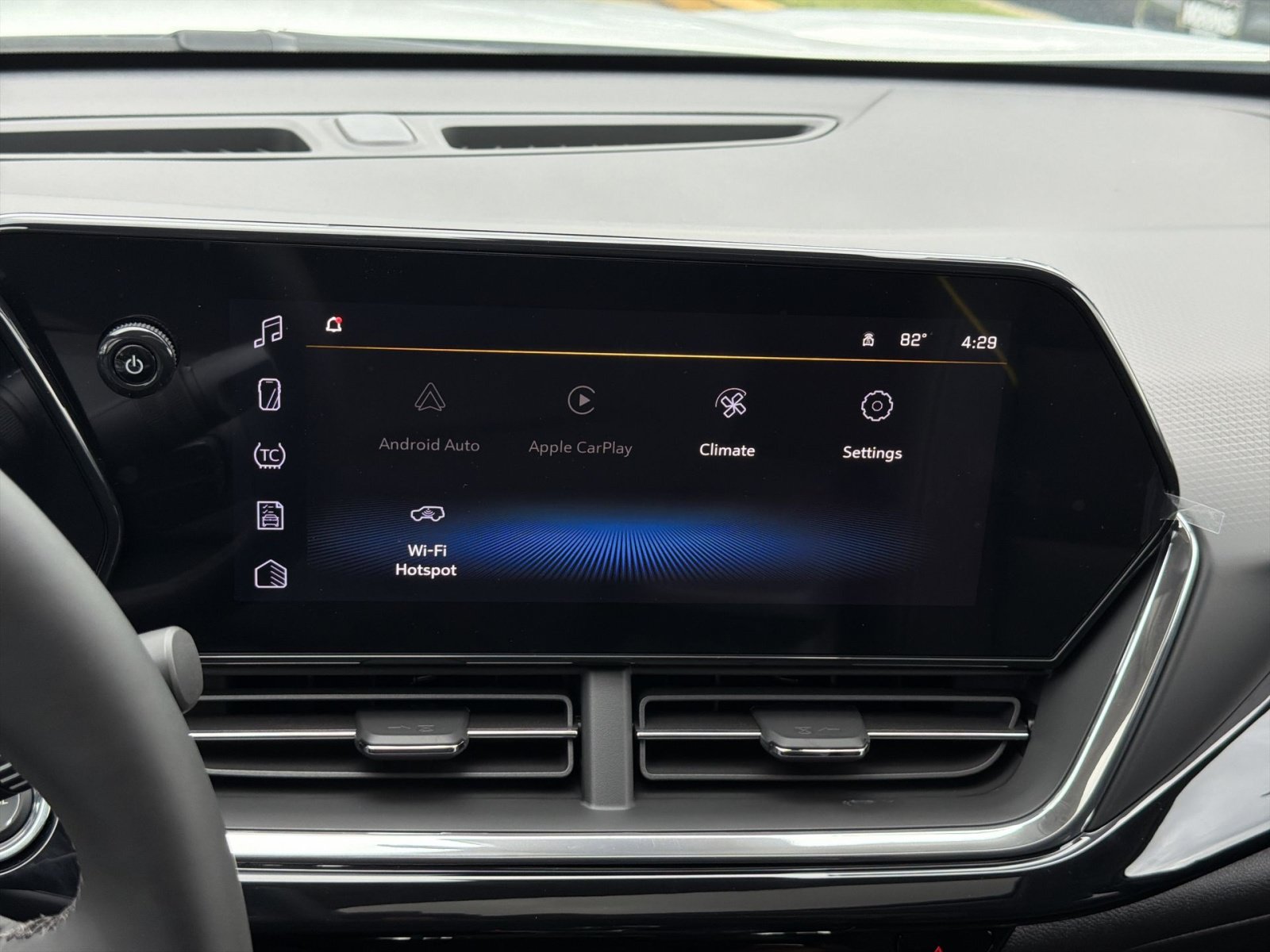 New 2026 Chevrolet Trax ACTIV w/ Sunroof Package FWD image 20