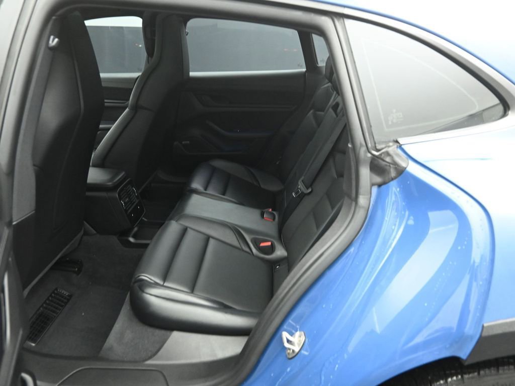 Used 2024 Porsche Taycan 4 Cross Turismo w/ Premium Package image 21