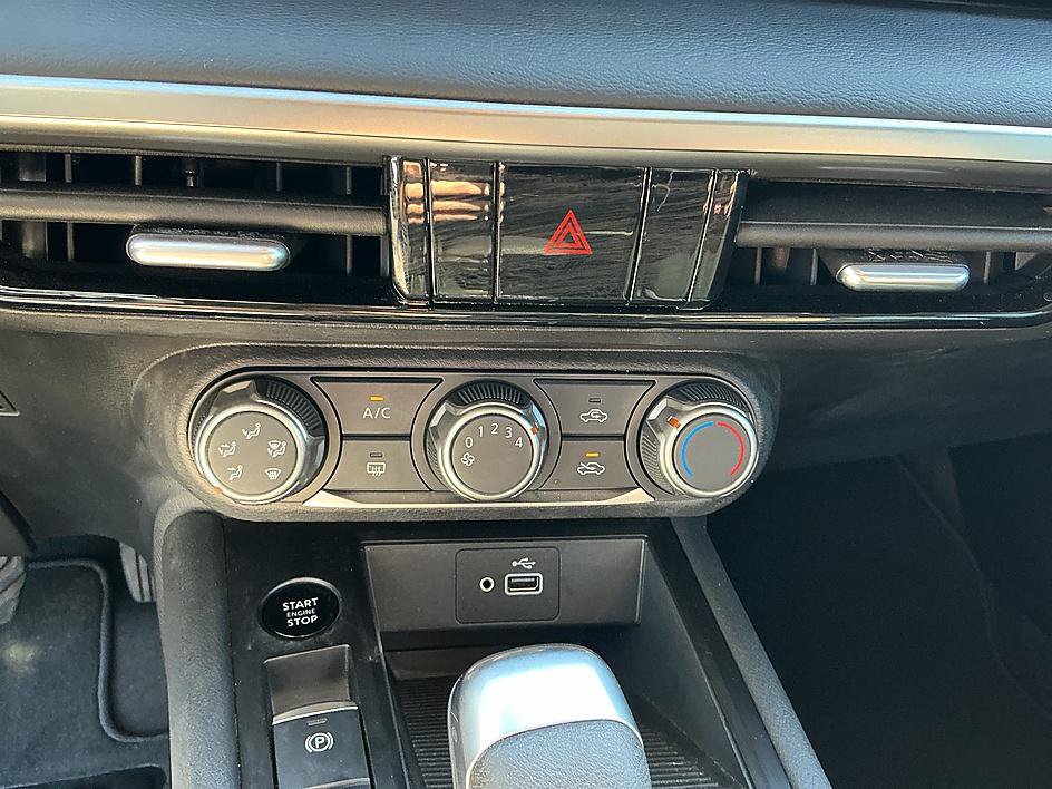 Certified 2025 Nissan Kicks S FWD image 18