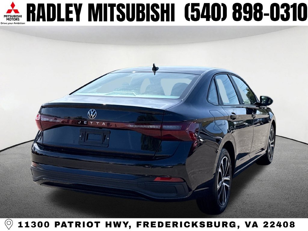 Used 2026 Volkswagen Jetta SE FWD image 19