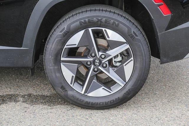Certified 2025 Hyundai Tucson SEL AWD/4WD image 12