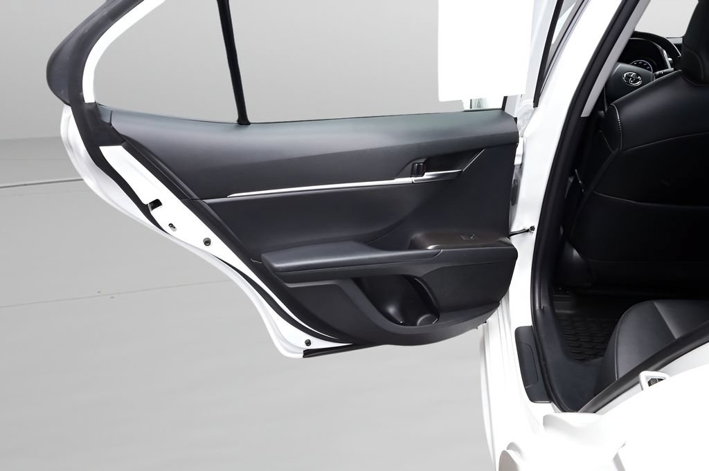 Certified 2023 Toyota Camry SE FWD image 16