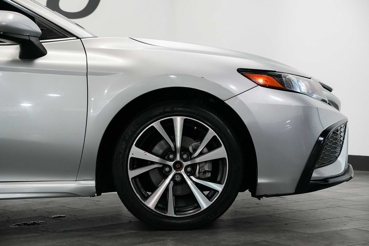 Used 2021 Toyota Camry SE FWD image 9