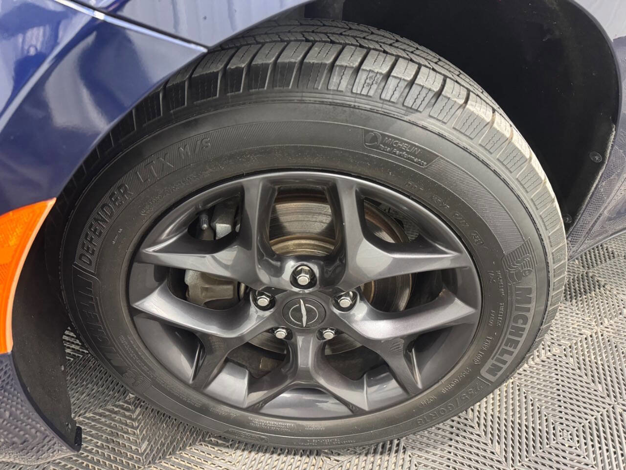 Used 2018 Chrysler Pacifica Touring-L w/ Premium Audio Group image 35