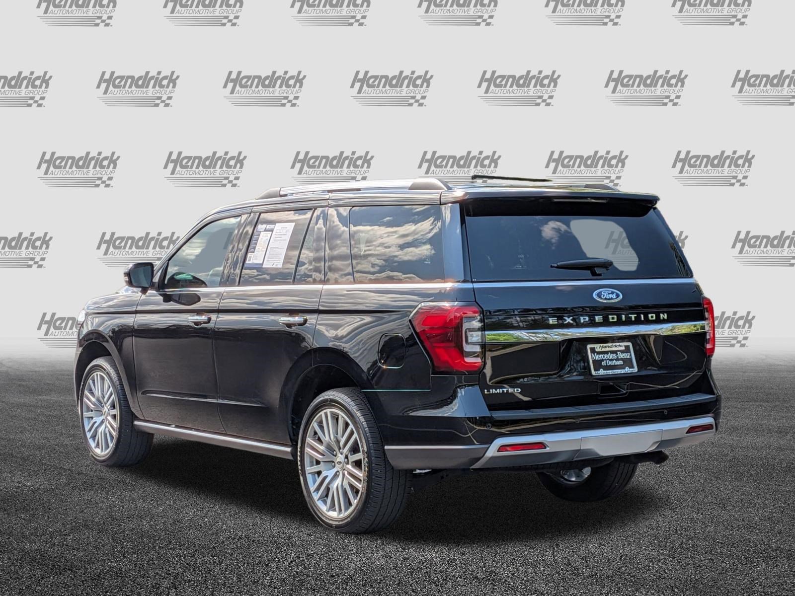 Used 2024 Ford Expedition Limited AWD/4WD image 8
