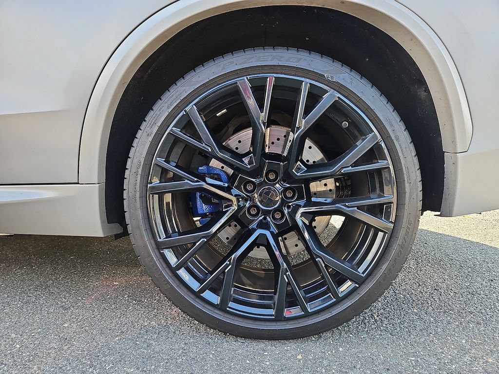 Used 2021 BMW X5 M w/ Competition Package AWD/4WD image 10