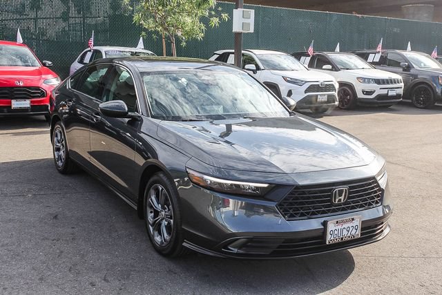 Used 2023 Honda Accord EX image 3