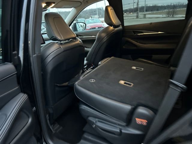 Used 2023 INFINITI QX60 Luxe w/ Cargo Package AWD/4WD image 39