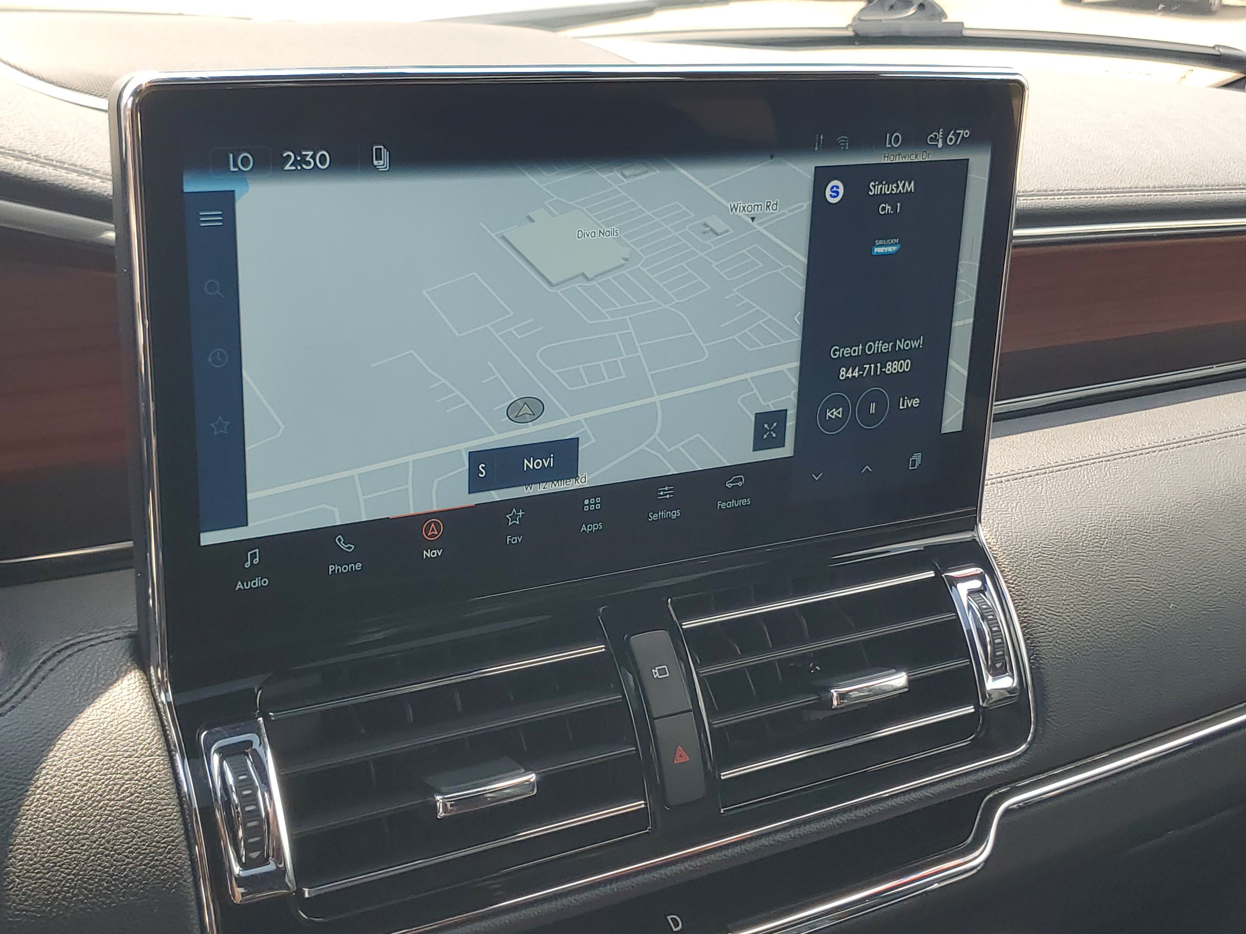 Used 2024 Lincoln Navigator Reserve AWD/4WD image 16