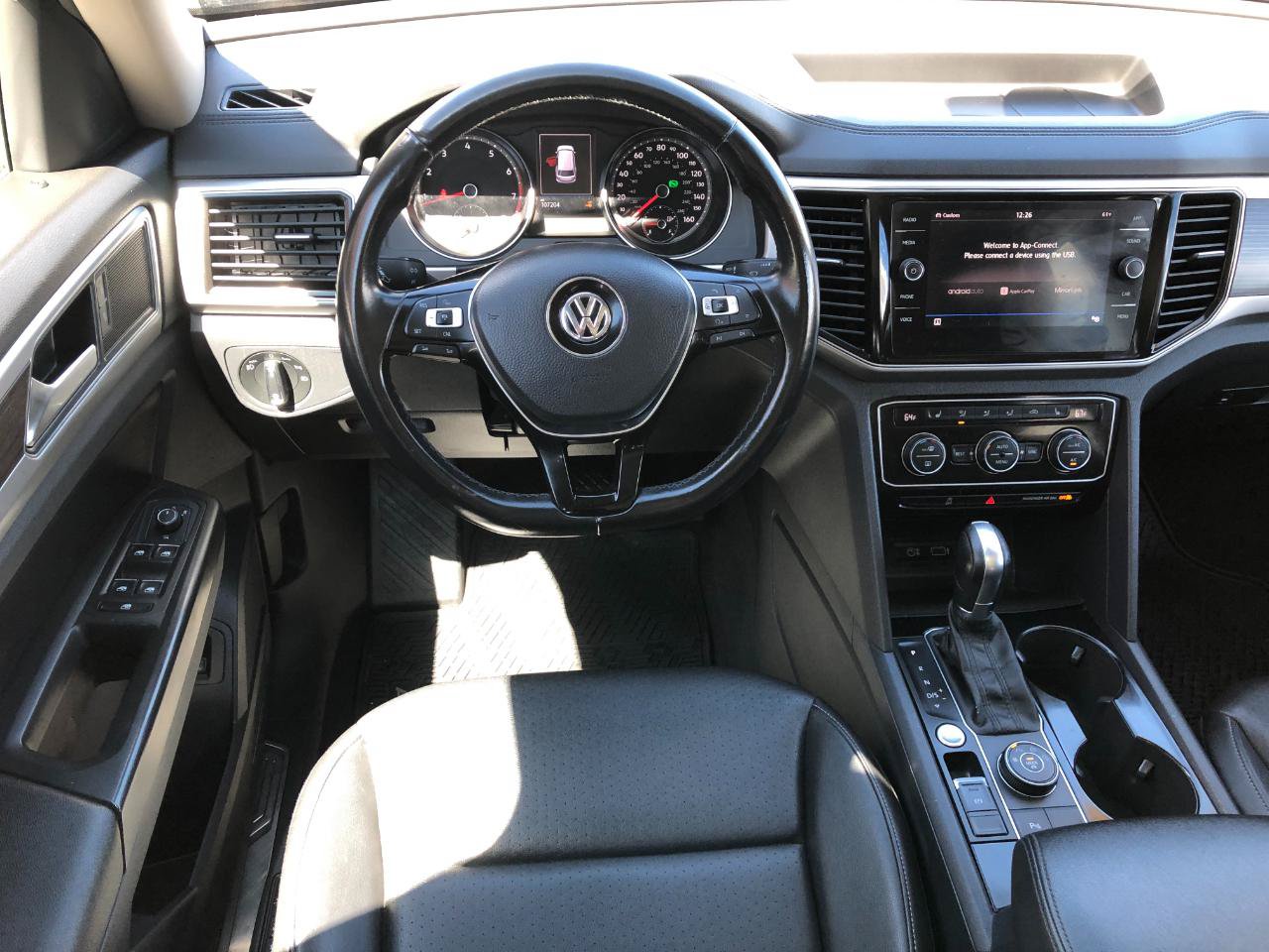 Used 2018 Volkswagen Atlas SEL AWD/4WD image 9