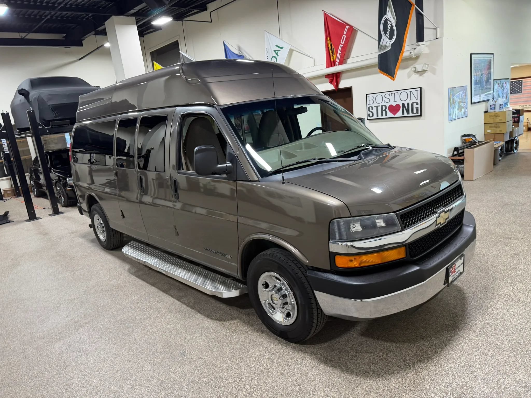 Used 2014 Chevrolet Express 3500 LT w/ LT Preferred Equipment Group RWD image 13