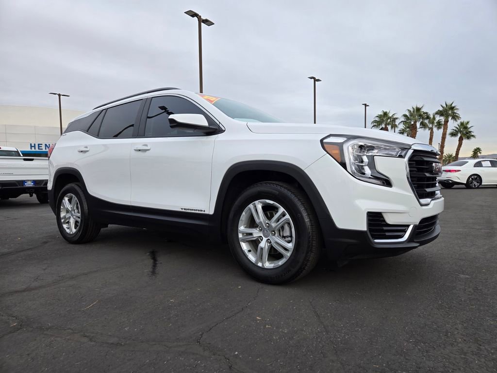 Used 2023 GMC Terrain SLE w/ Driver Convenience Package