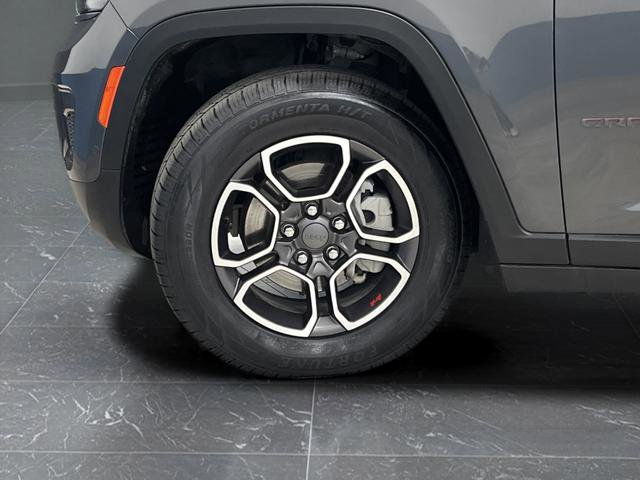 Used 2022 Jeep Grand Cherokee Trailhawk w/ ADV Protech Group II image 40