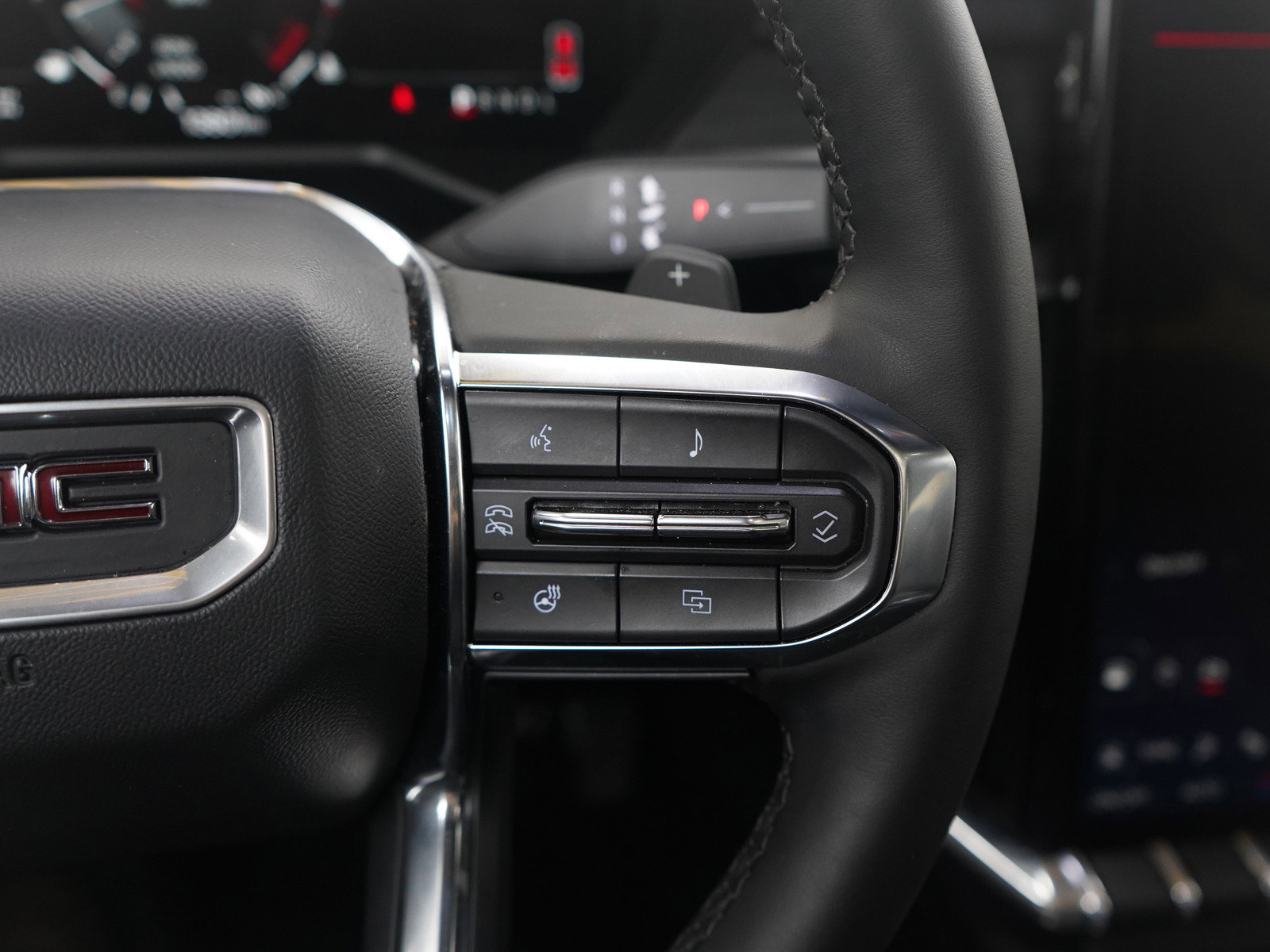 Used 2025 GMC Acadia Elevation w/ Elevation Premium Package image 27