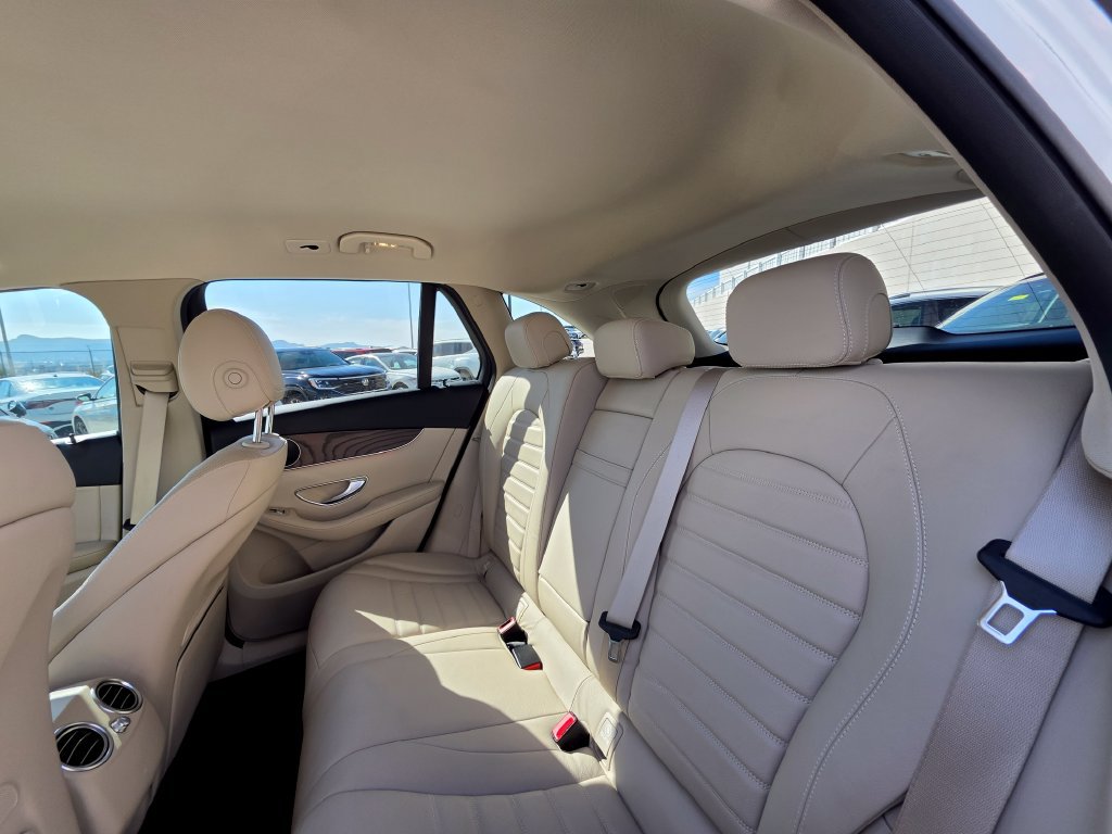 Used 2020 Mercedes-Benz GLC 300 image 22