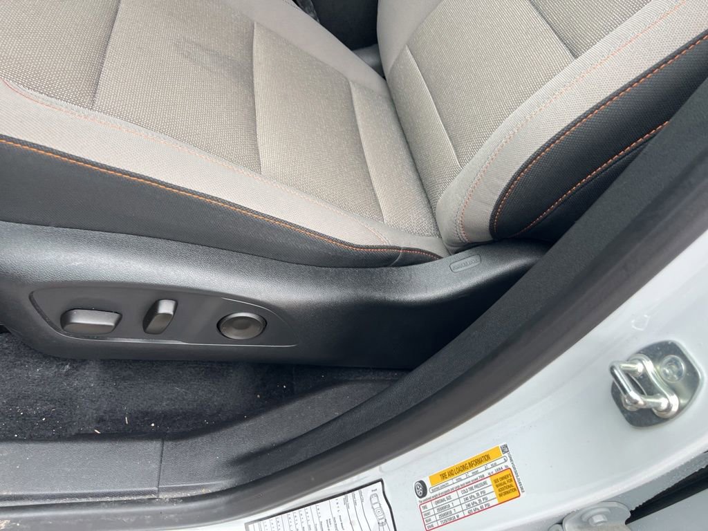 Certified 2025 Chevrolet Traverse LT image 14