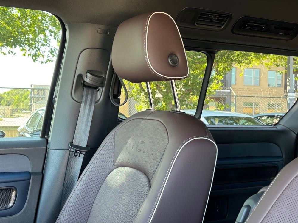 New 2025 Volkswagen ID. Buzz Pro S RWD image 13